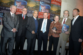 Gipfeltreffen des tschechisch-österreichischen Kulturaustausches im

Leopold Museum - BILD