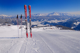 Frohlocken über die Flocken! Das SalzburgerLand feiert noch in dieser
Woche den Winterstart! - BILD/ANHANG