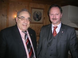 Mader gratulierte LVA Dr. Josef Hauser 
zu dessen 50. Geburtstag