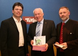 LH van Staa präsentiert Konzept 'Jugendtourismus in Tirol' -
BILD/ANHANG