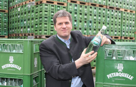 PeterQuelle sprudelt Mineralwassermarkt auf - mit neuen Privatinvestoren & Produktinnovation BIONARA