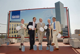 TownTown wächst in den Himmel - BILD