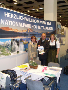 'Der Glockner ruft!': Nationalpark wirbt mit gemeinsamer Bus-Aktion auf der RDA Messe