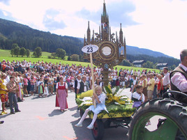 Lammertaler HeuARTfest: 7 Tonnen Heu und 30.000 Arbeitsstunden - BILD