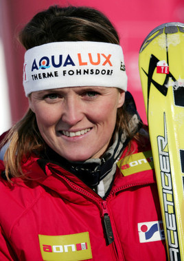 Alexandra Meissnitzer startet das legendäre '24-h Benefizradl'n' in
Fohnsdorf - BILD