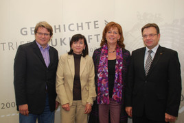 'Geschichte trifft Zukunft' im Gedenkjahr 2009 - BILD