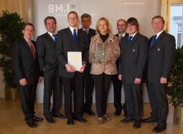 Maria FEKTER, Markus HERNDLER (Österreichischer ZIVILDIENER des Jahres 2008) mit Franz LEISCH und Werner KERSCHBAUM