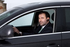 Neue Studie von KfV und mobilkom austria zeigt: Österreichs
Autolenker halten Telefonieren am Steuer für sehr gefährlich - BILD