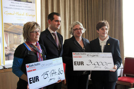 Wohltätiger Weihnachtsmarkt im Grand Hotel Europa bringt
Traumergebnis für kranke Kinder in Tirol - BILD