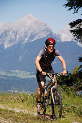 Silberregion Karwendel mit kostenlosem Mountainbike-Führer: Natur und
Alpen im Doppelpack - BILD