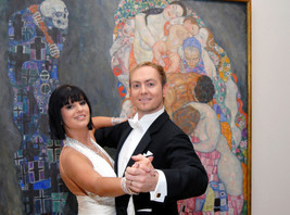 Dancing Stars im Leopold Museum: Alex Zaglmaier und Nicole Kuntner
drehen ORF-Spot vor Klimt & Co. - BILD