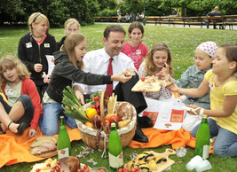 Agrarmarkt Austria Marketing GmbH Berlakovich: Freude am Genuss von qualitativ hochwertigen, heimischen Lebensmitteln wecken