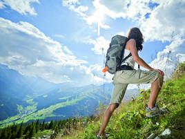 Einladung zur Pressekonferenz: Touristische Sommer-Werbung 2009 und
Ausblick - BILD  =
