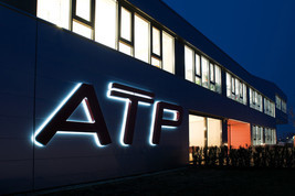 ATP Antriebstechnik eröffnet feierlich neues Betriebsgebäude in
Marchtrenk im Zentralraum von Oberösterreich - BILD
