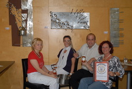 Tierwelt Herberstein: 'Der Fink' im neuen Restaurant Simbawelt - BILD  =
