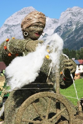 Lammertaler HeuARTfest: 7 Tonnen Heu und 30.000 Arbeitsstunden - BILD