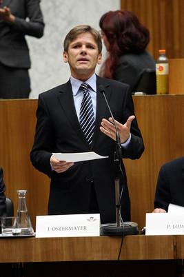 PARLAMENTARISCHE ENQUETE - OEFFENTLICH-RECHTLICHER RUNDFUNK