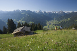 Zusatzbudget beschert Rekordsommer - 2,5 % Plus an Nächtigungen im
Zillertal - BILD  =
