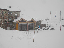 Wintersperre Großglockner Hochalpenstraße - BILD  =
