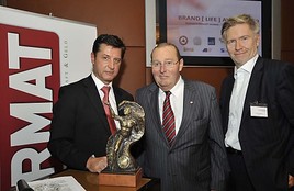BRAND LIFE AWARD an Klaus Darbo verliehen - BILD