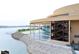 Martini-Feiern 2009 im Zeichen der St. Martins Therme & Lodge -
Bundespräsident eröffnet die erste Lodge Mitteleuropas - BILD
