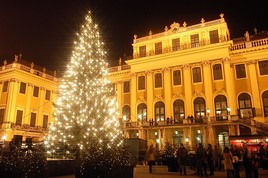 16. Kultur- und Weihnachtsmarkt Schloß Schönbrunn: Sterne und Schnee
zum Einstimmen, Träumen und Feiern - BILD