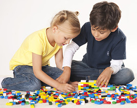 Neues Rekordergebnis der LEGO GmbH: Unternehmen fährt zweistelliges Umsatzplus ein und baut Marktführerschaft aus =