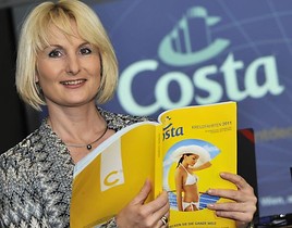 Costa Kreuzfahrten Präsentation des Costa Kreuzfahrten Katalogs 2011: Auf 417 Seiten um
die ganze Welt - BILD