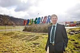 DUPLI-COLOR: Produktserie AQUA sorgt für bunte Sprühlingsgefühle -
BILD