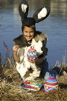 Früher hoppelten die Osterhasen noch, heute fahren sie Ski. 
In den Kinderhotels Europa sogar mit Butlerservice! - BILD