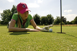 Schlag auf Schlag: Die FamilySelectHotels Europa eröffnen die
Golf-Saison - BILD