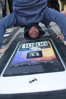 200 standen Kopf: Run auf A1 SHOP zum Verkaufsstart von HTC Legend