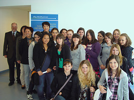 Schon eine Tradition: Girls' Day zu Gast bei MedAustron