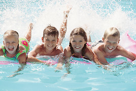 Tierischer Sommerurlaub bei und für Familien in den
FamilySelectHotels Europa - BILD