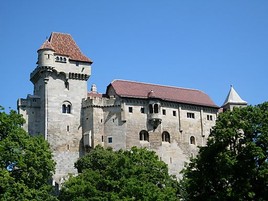 Geschichte nicht nur erfahren, sondern aktiv erleben auf der
Stammburg der Fürsten von Liechtenstein  - BILD