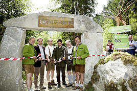 Am Sonntag, 13. Juni 2010 wurde der 'Smaragdweg - Naturerlebnis Habachtal' in Bramberg am Wildkogel eröffnet.