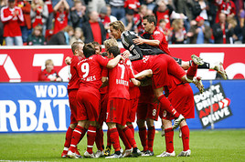 Die Stars von Bayer 04 Leverkusen im Zillertal - BILD  =
