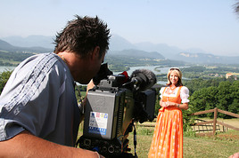 Kärnten: 'Lieder, Land & Leute' - Berggenuss und Seenspass mit Dagmar
Obernosterer und ihren Gästen - BILD  =
