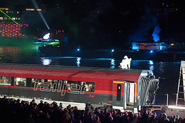 ÖBB/Siemens railjet bei der Linzer Klangwolke 2010
