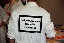 ÖH Medizin Wien fordert: Spart nicht an den Ärztinnen/Ärzte von
morgen - BILD  =
