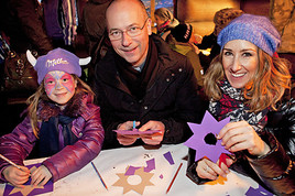 Die Milka Weihnachtswelt beim Burgtheater in Wien - BILD