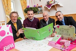 Caritas Österreich 'Spende ein Kinderlächeln': Mit einem geschichtenbox.com-Abo für Kinder doppelt Gutes tun!