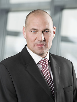 Rüdiger Köster folgt Michael Krammer als Präsident des FMK