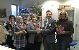 Valentins-Grüße für kika/Leiner-Mitarbeiterinnen - BILD