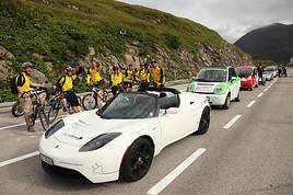 Internationale Rallye für Elektrofahrzeuge 'e-miglia' auf der
Großglockner Hochalpenstraße - BILD  =
