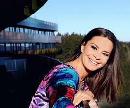 Gitta Saxx begeistert von Europas 1. Singlehotel AVIVA**** make
friends - BILD