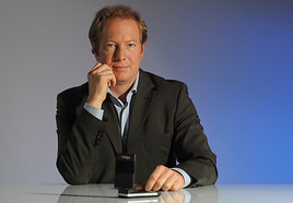 Georg Wagner, Spirit Design, spricht beim Forum Innovation - BILD