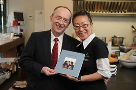 Chili küsst Tomate - Kim kocht mit Astellas - BILD