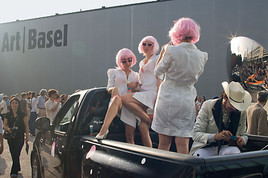 Der Sommer in Basel, der Kulturhauptstadt der Schweiz - BILD