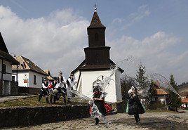 Ungarns schönstes Osterfest - Hollóko 24.-25. April 2011